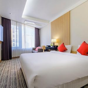 Deluxe Double Room City View
